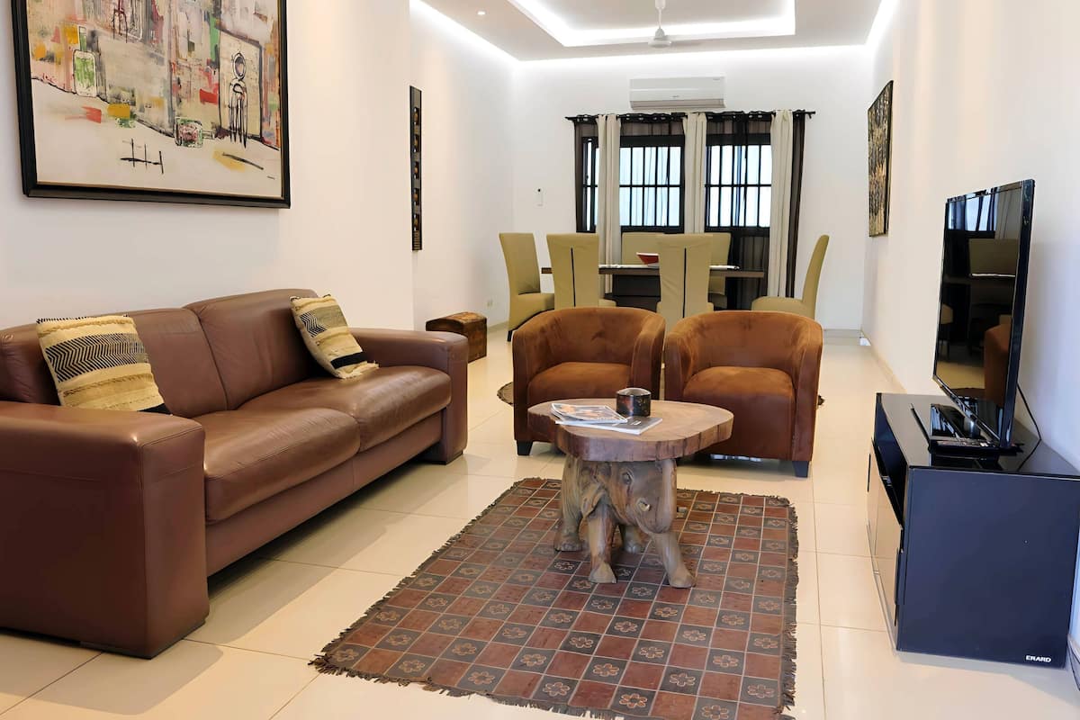 Villa, 2 Bedrooms, Air conditioning | Executive lounge