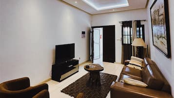 Vila, 2 quartos, ar-condicionado | Área de estar