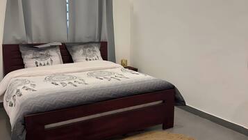 Iron/ironing board, free WiFi