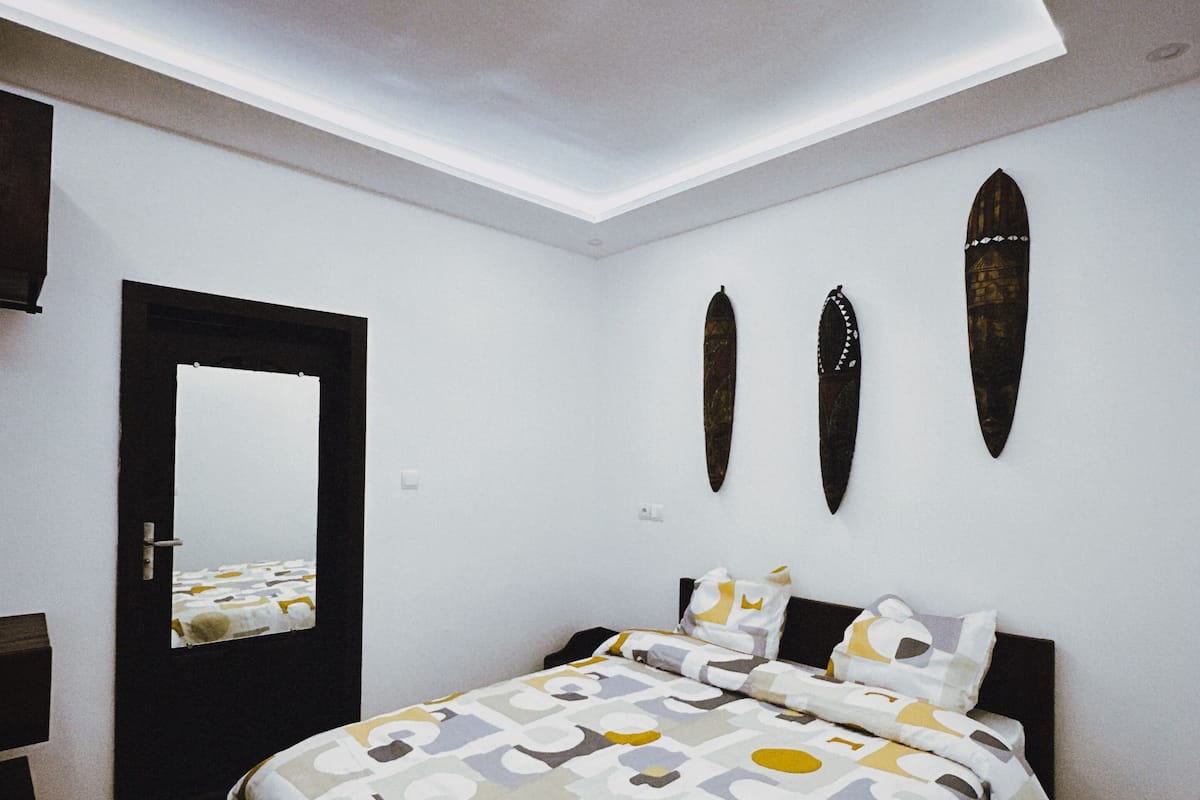 เบสิกสตูดิโอ | เตารีด/โต๊ะรีดผ้า, Wi-Fi ฟรี