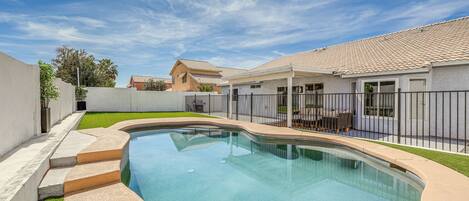 House (3 Bedrooms) | Front of property