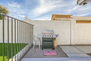 House (3 Bedrooms) | Interior - < 1 Mi to Talking Stick Amp! Family Escape w/ Pool (Phoenix)