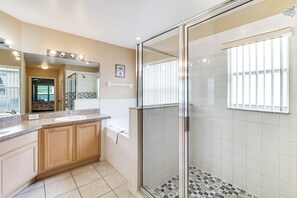 House (3 Bedrooms) | Interior - 11 Mi to Disney! Family Haven w/ Poolside Oasis (Davenport)
