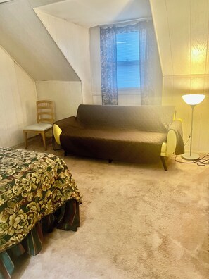 Unclassified image, 4 of 16, button