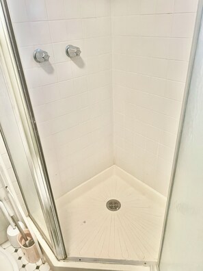 Bathroom - 3-bedroom house in charming Hempstead with cool AC (Hempstead)