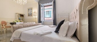 King Deluxe Segantini Room for Small Groups and Families