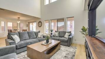 House (4 Bedrooms) | Interior