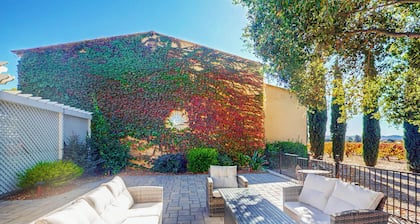 Morgan Hill Couple's Gem: 'villa in the Vineyards'