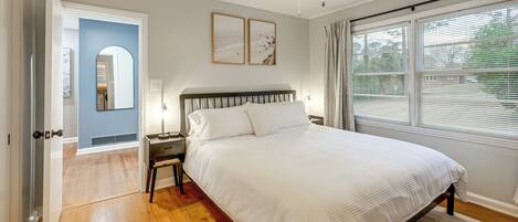 House (3 Bedrooms) | Interior