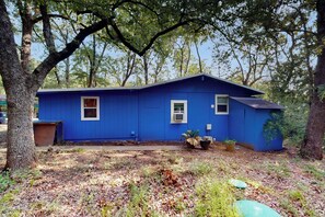 House (2 Bedrooms) | Interior - Lake Texoma House w/ Golf Nearby! (Pottsboro)