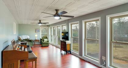 Hike, Fish & Explore: Mcminnville Farmhouse + Yard