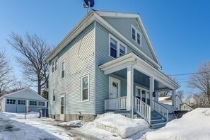 House (4 Bedrooms) | Interior - 2 Mi to Syracuse University: Quiet Family Home (Syracuse)