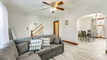 House (4 Bedrooms) | Interior