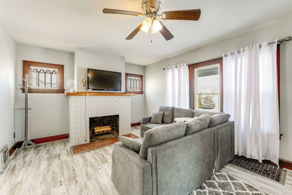 House (4 Bedrooms) | Front of property