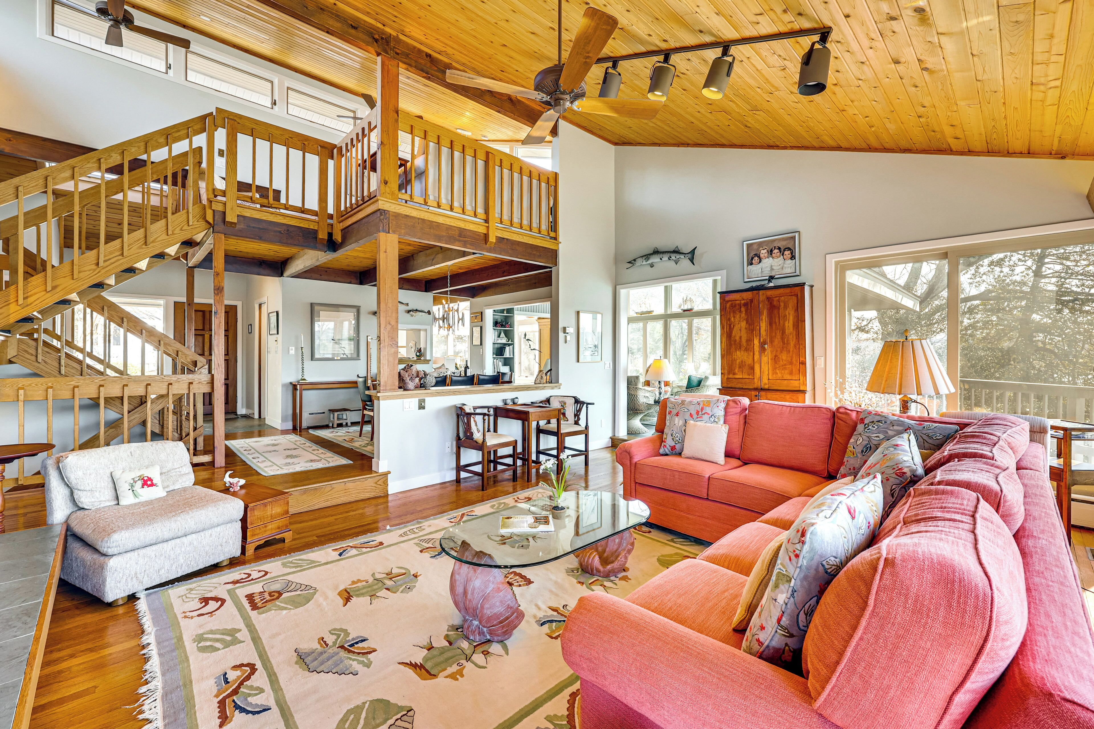 House (4 Bedrooms) | Interior
