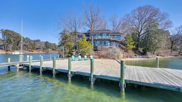 House (4 Bedrooms) | Front of property