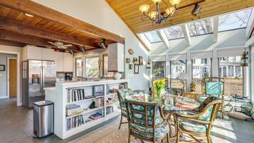 Rumah (4 Bedrooms) | Interior