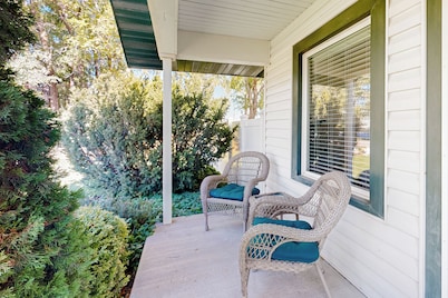 3BR Remodeled Home Near River: Grill, W & D, AC