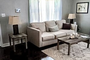 Nhà (3 Bedrooms) | Nội thất