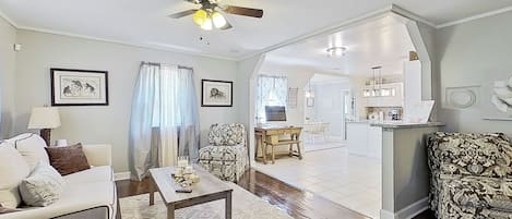 House (3 Bedrooms) | Front of property