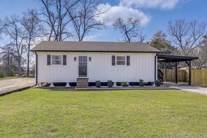 House (2 Bedrooms) | Interior - Waterfront Home on False River w/ Shared Pier (Ventress)