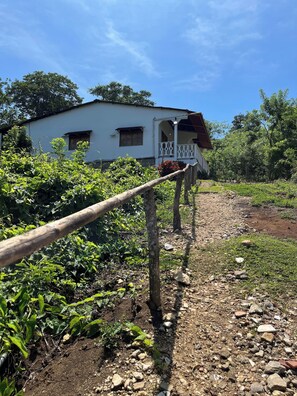 Property grounds - Casa Cómoda y Amoblada a 1 5 km del mar (San Onofre)