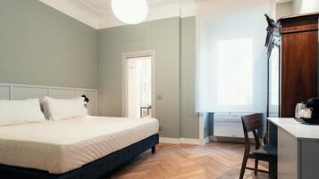 Zimmersafe, Bügeleisen/Bügelbrett, kostenloses WLAN