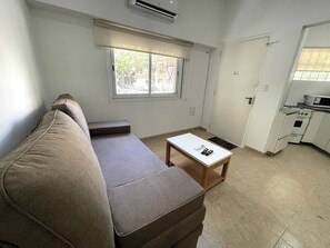 Living area - Cozy Retreat Near River Plate Stadium (Buenos Aires)