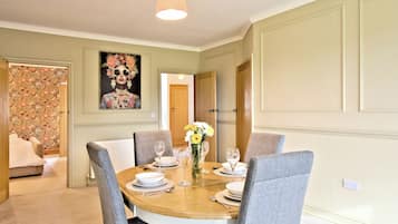 تناول الطعام