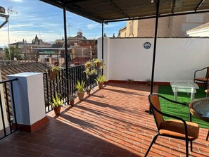 Terrace/patio - Albalh Apartments-Casa Dori in Albaicín Granada with Terrace and Free Parking (Granada)