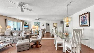 Condo, Multiple Beds (Sea Breeze 704) | Interior