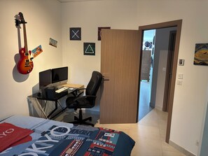 Room - Vacation home for 10 people in Pic Saint Loup (Saint-Mathieu-de-Tréviers)