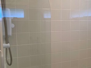 Shower - 187 Atlantic Bays (Wadebridge)