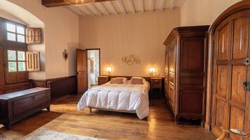 5 chambres, fer et planche à repasser, lit parapluie, Wi-Fi gratuit