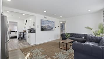 House, 3 Bedrooms | 3 bedrooms, iron/ironing board, free WiFi