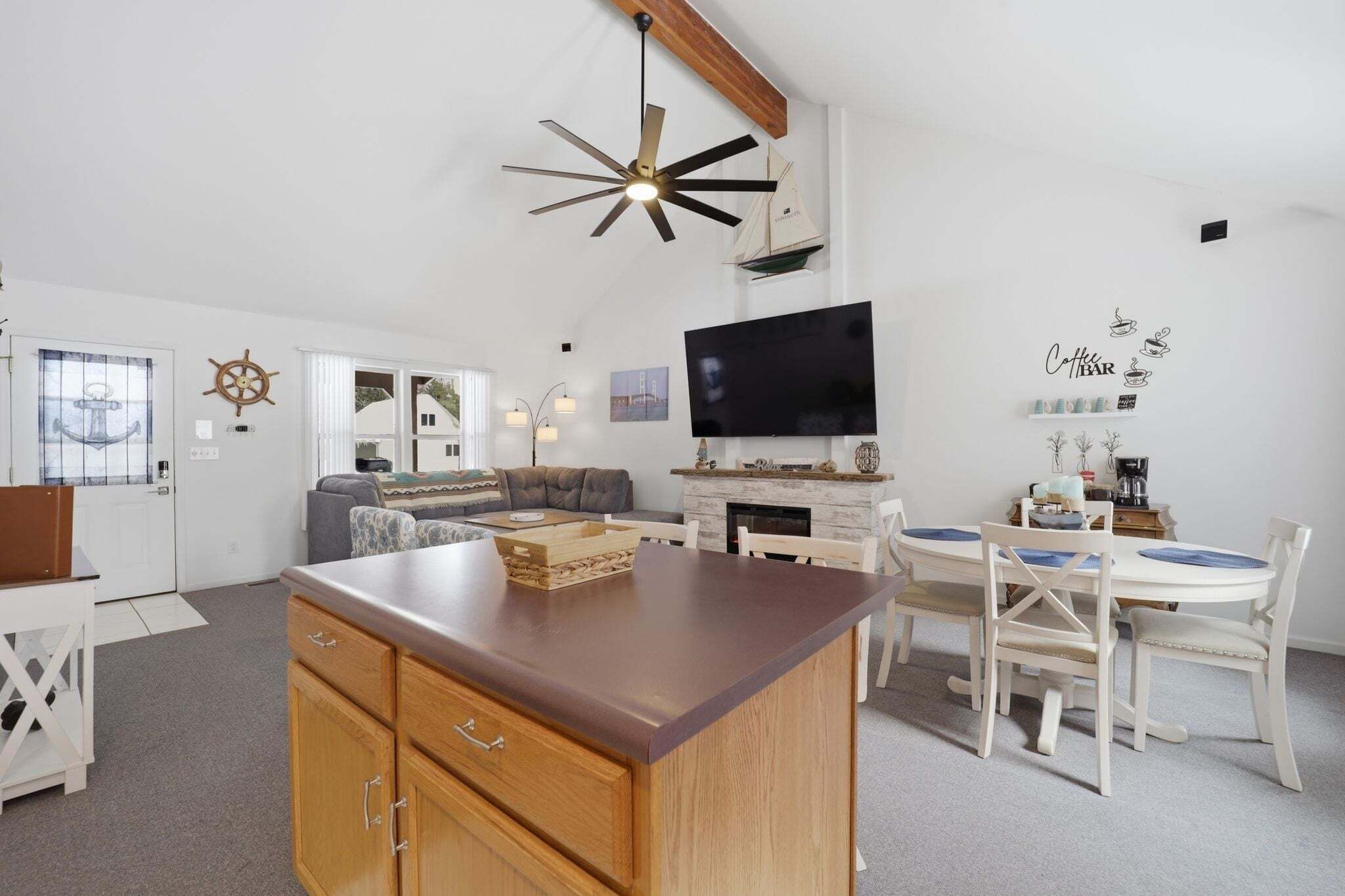 Nhà, 2 phòng ngủ | Khu phòng khách