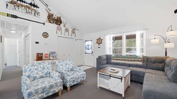 House, 2 Bedrooms | Living area