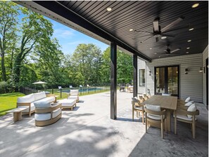 Vila, 6 kamar tidur | Tempat makan outdoor