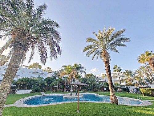 Puerto Rey - Near the beach with private garden