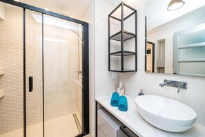 Bathroom - THE OLD WELL ELEGANCE by DuHomes (Dubrovnik)