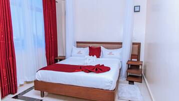 Iron/ironing board, free WiFi