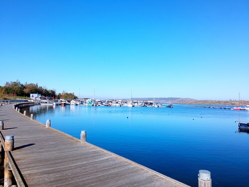 Holiday Home 'Vacation at Geiseltalsee' with Lake View and Wi-Fi