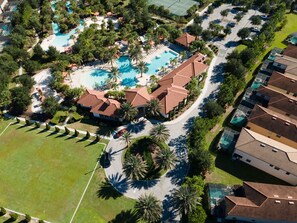 Exterior - 5BR Home with Pool & Resort Amenities Near Disney (Davenport)