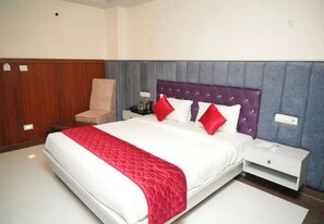 Superior Room - Hotel Orcella (Tirupati)
