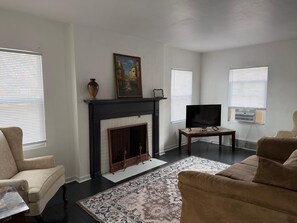 Unclassified image, 5 of 15, button