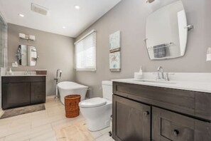 Hair dryer - Maple Nest Pickering for your stay (Pickering)