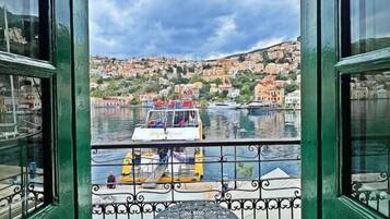 المنطقة المحيطة بالمنشأة