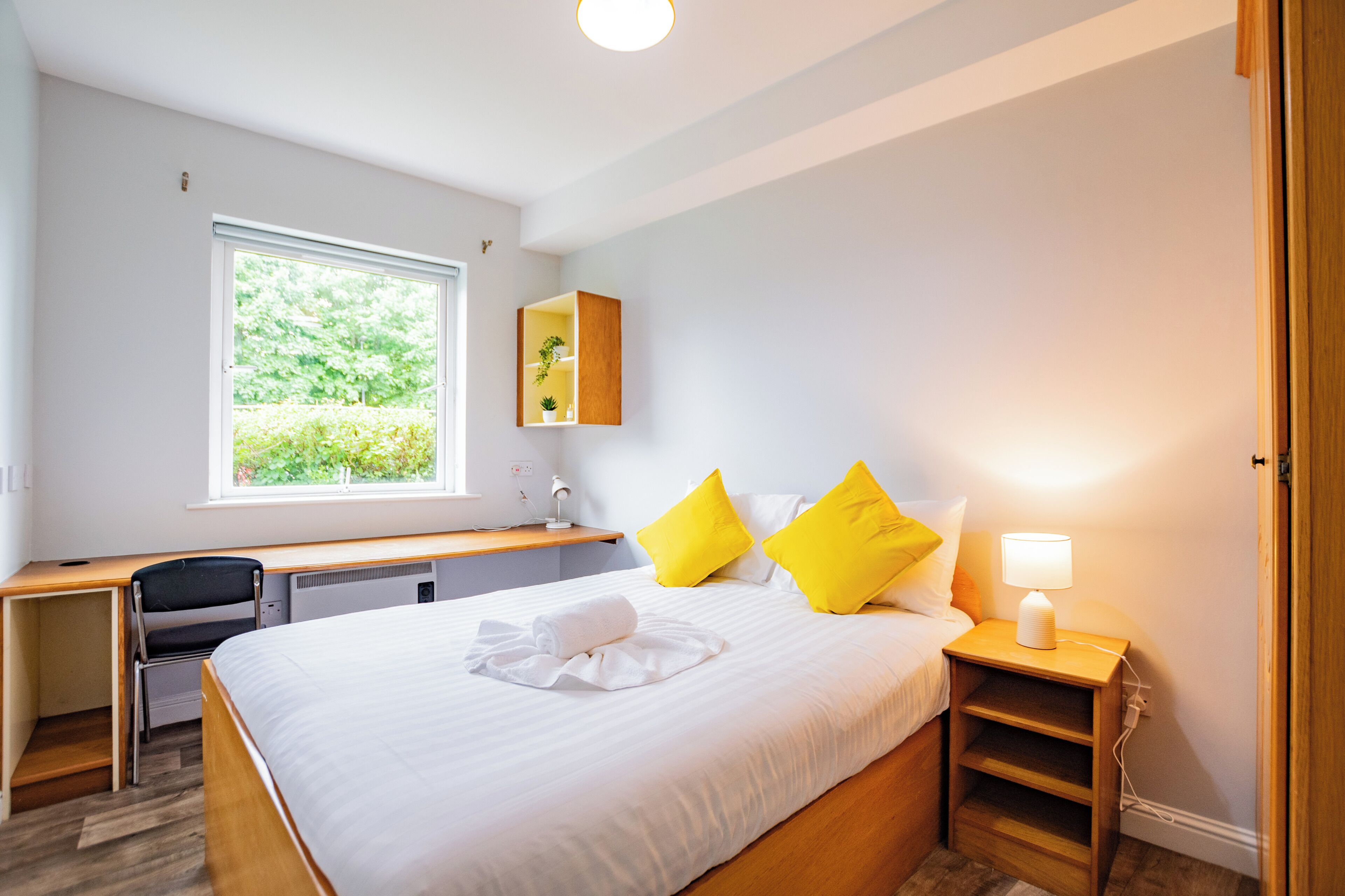 2 bedrooms, iron/ironing board, Internet, bed sheets