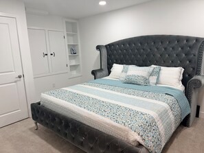 1 bedroom, iron/ironing board, WiFi, bed sheets - Serene 1-bedroom basement in welcoming Upper Marlboro perfect for getaway (Upper Marlboro)