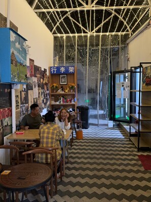 Restaurant - Kailash International Youth Hostel  (Yining)